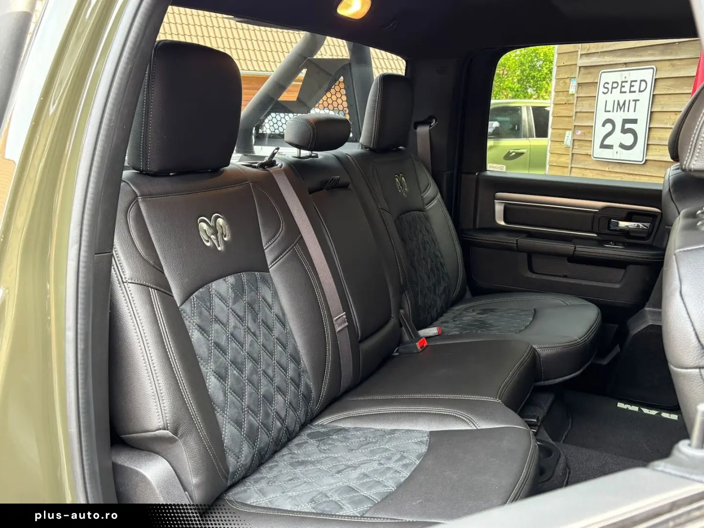 DODGE RAM 1500 5 7L Warlock 4x4 LEDER AHK LED