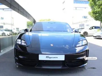 Porsche Taycan Black Edition