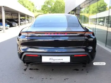Porsche Taycan Black Edition