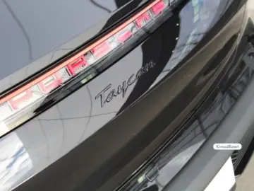 Porsche Taycan Black Edition