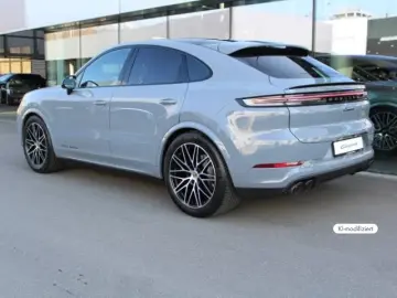 Porsche Cayenne Coupe Black Edition
