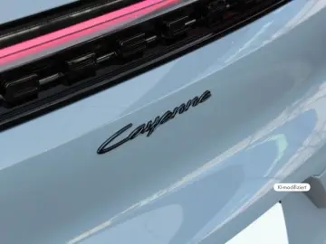 Porsche Cayenne Coupe Black Edition
