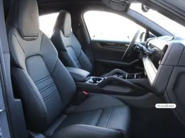 Porsche Cayenne Coupe Black Edition