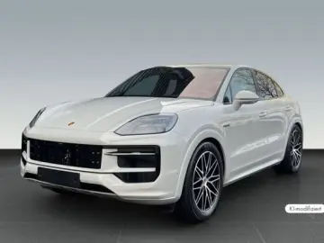 Porsche Cayenne E-Hybrid Coupe Black Edition