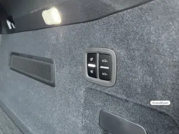 Porsche Cayenne E-Hybrid Coupe Black Edition