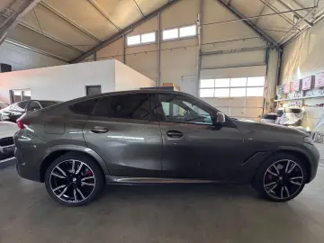 BMW X6 40 i xDrive M-Sportpaket Facelift ICONIC-GLOW