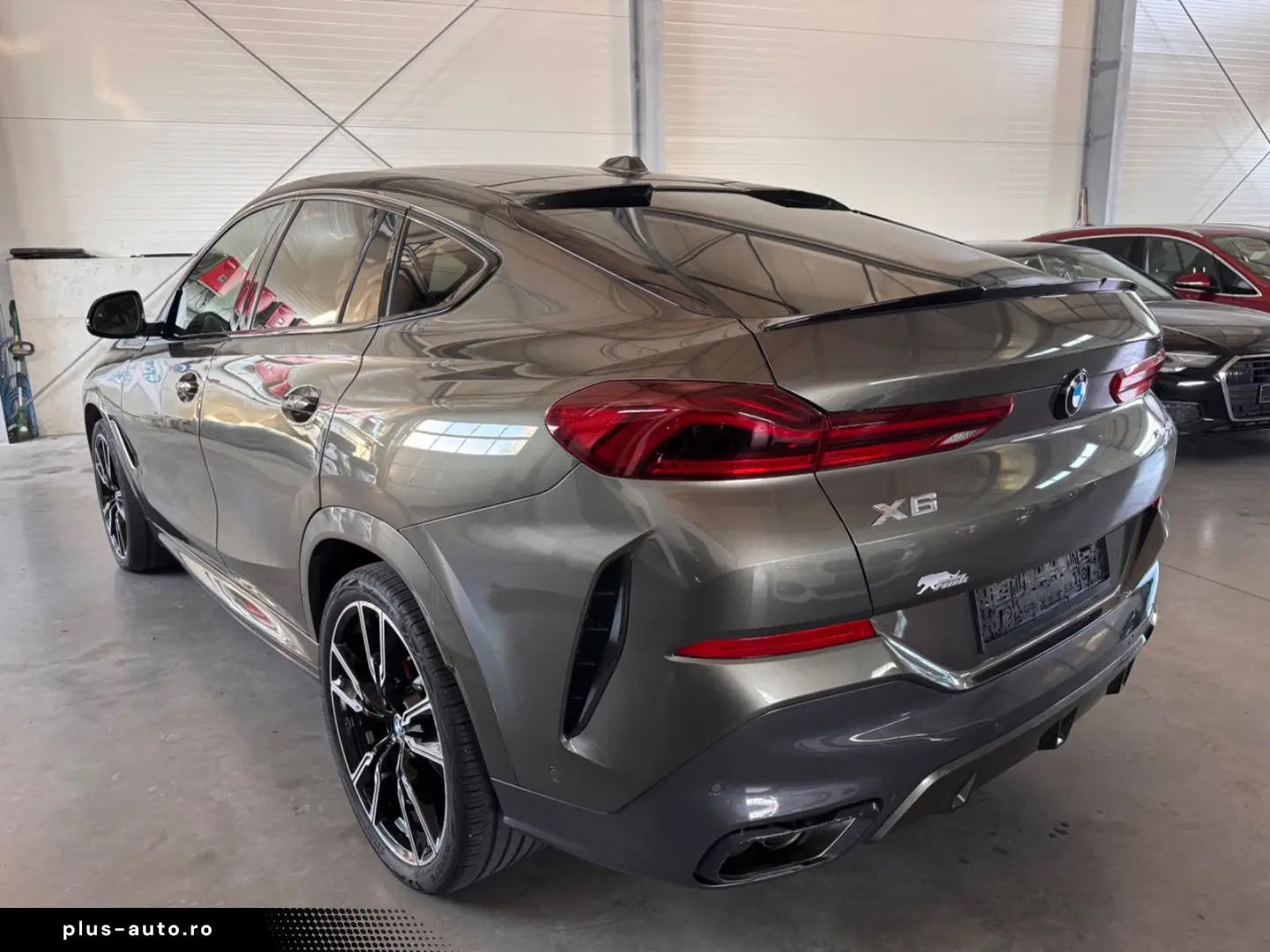 BMW X6 40 i xDrive M-Sportpaket Facelift ICONIC-GLOW