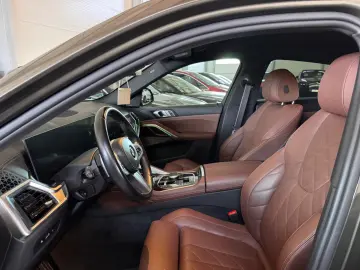 BMW X6 40 i xDrive M-Sportpaket Facelift ICONIC-GLOW