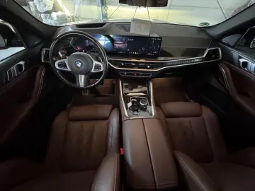 BMW X6 40 i xDrive M-Sportpaket Facelift ICONIC-GLOW