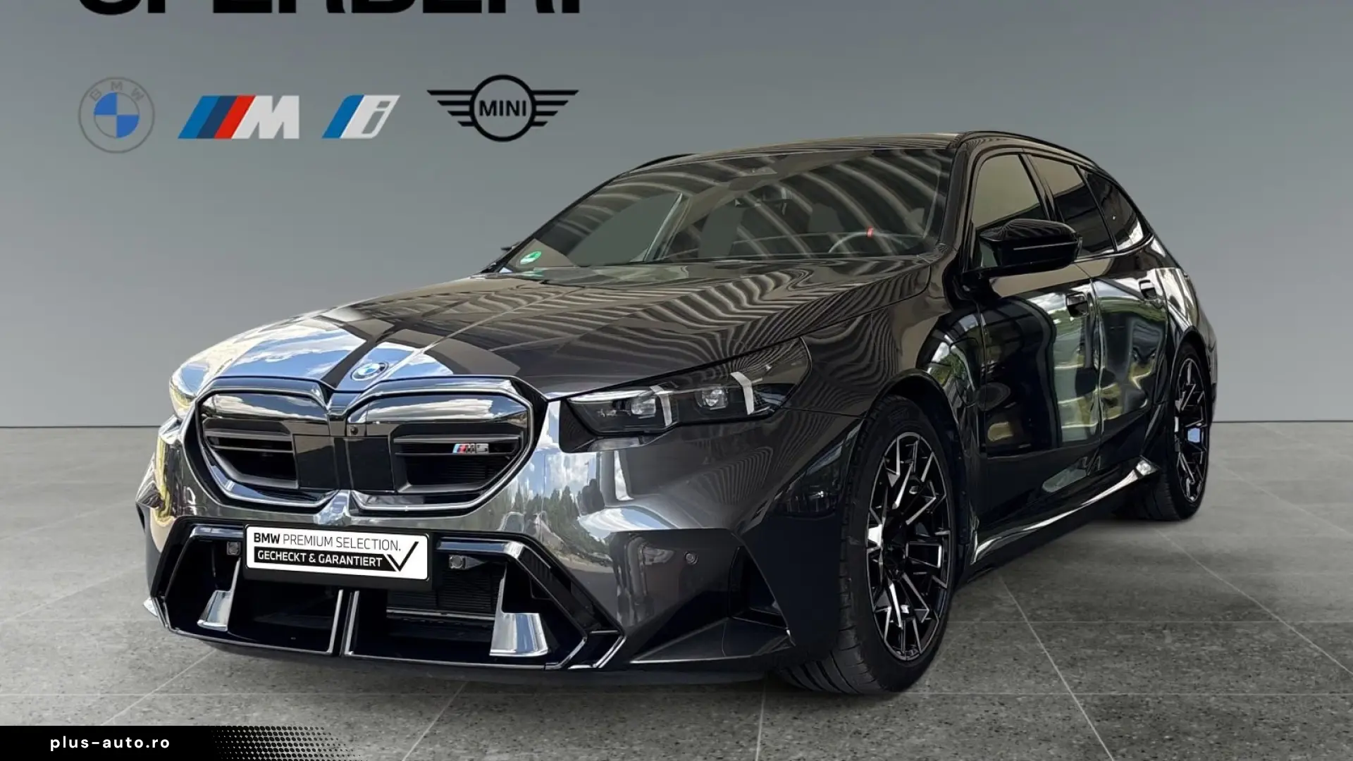 BMW M5 Touring AHK Iconic Driving A Plus 360 Kamera