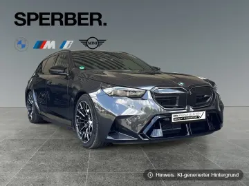 BMW M5 Touring AHK Iconic Driving A Plus 360 Kamera