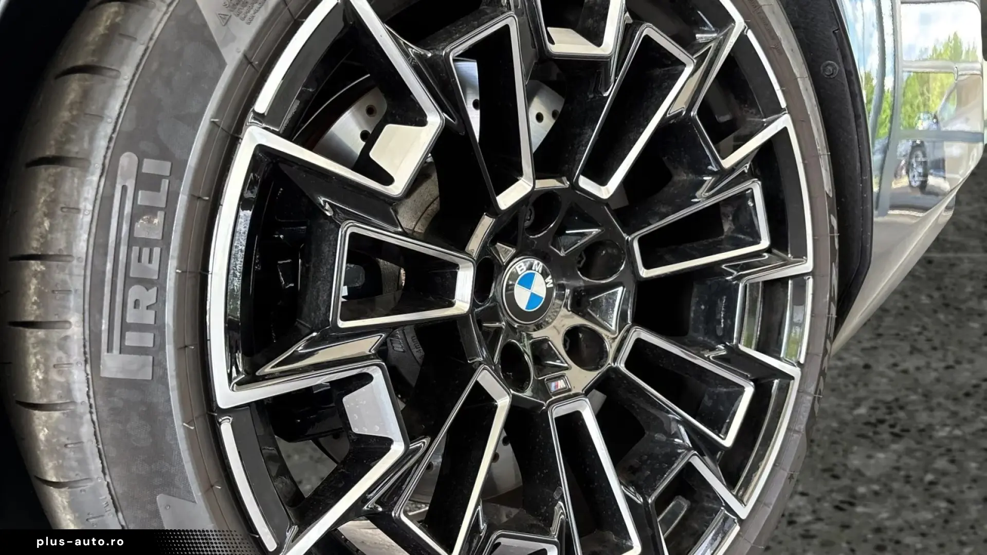 BMW M5 Touring AHK Iconic Driving A Plus 360 Kamera