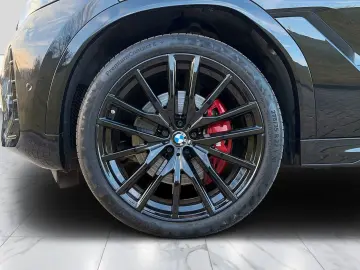 BMW X6 30dxDrive M-Sport Pro 22 Soft-Close Luft H&K