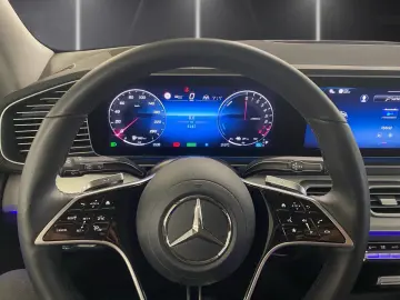 MERCEDES-BENZ GLE 400 e 4M Distr Totw Pano Burm MBeam 360