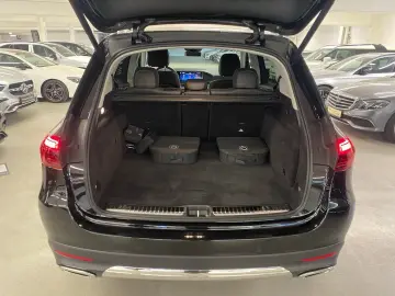 MERCEDES-BENZ GLE 400 e 4M Distr Totw Pano Burm MBeam 360
