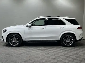 MERCEDES-BENZ GLE 400 e AMG Pano Sitzklima 4xSHZ AIRMATIC