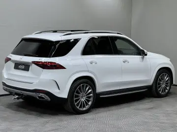 MERCEDES-BENZ GLE 400 e AMG Pano Sitzklima 4xSHZ AIRMATIC