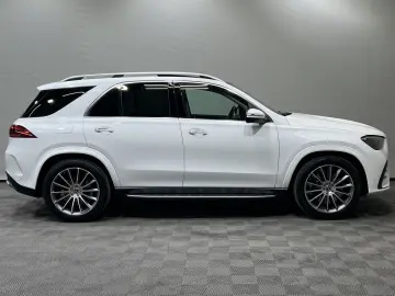 MERCEDES-BENZ GLE 400 e AMG Pano Sitzklima 4xSHZ AIRMATIC