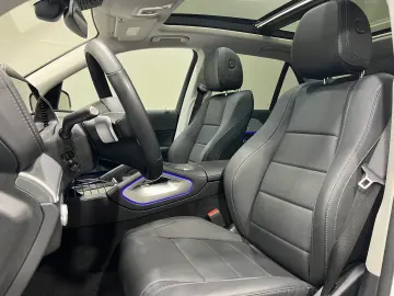 MERCEDES-BENZ GLE 400 e AMG Pano Sitzklima 4xSHZ AIRMATIC