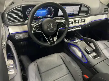 MERCEDES-BENZ GLE 400 e AMG Pano Sitzklima 4xSHZ AIRMATIC
