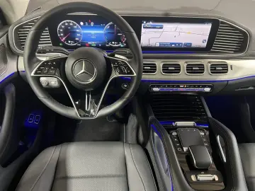 MERCEDES-BENZ GLE 400 e AMG Pano Sitzklima 4xSHZ AIRMATIC