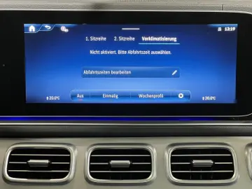 MERCEDES-BENZ GLE 400 e AMG Pano Sitzklima 4xSHZ AIRMATIC