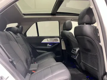 MERCEDES-BENZ GLE 400 e AMG Pano Sitzklima 4xSHZ AIRMATIC