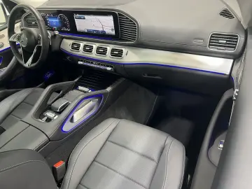 MERCEDES-BENZ GLE 400 e AMG Pano Sitzklima 4xSHZ AIRMATIC