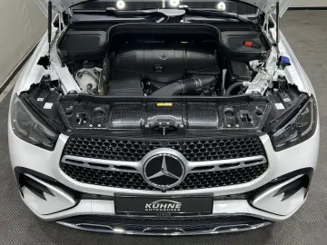 MERCEDES-BENZ GLE 400 e AMG Pano Sitzklima 4xSHZ AIRMATIC
