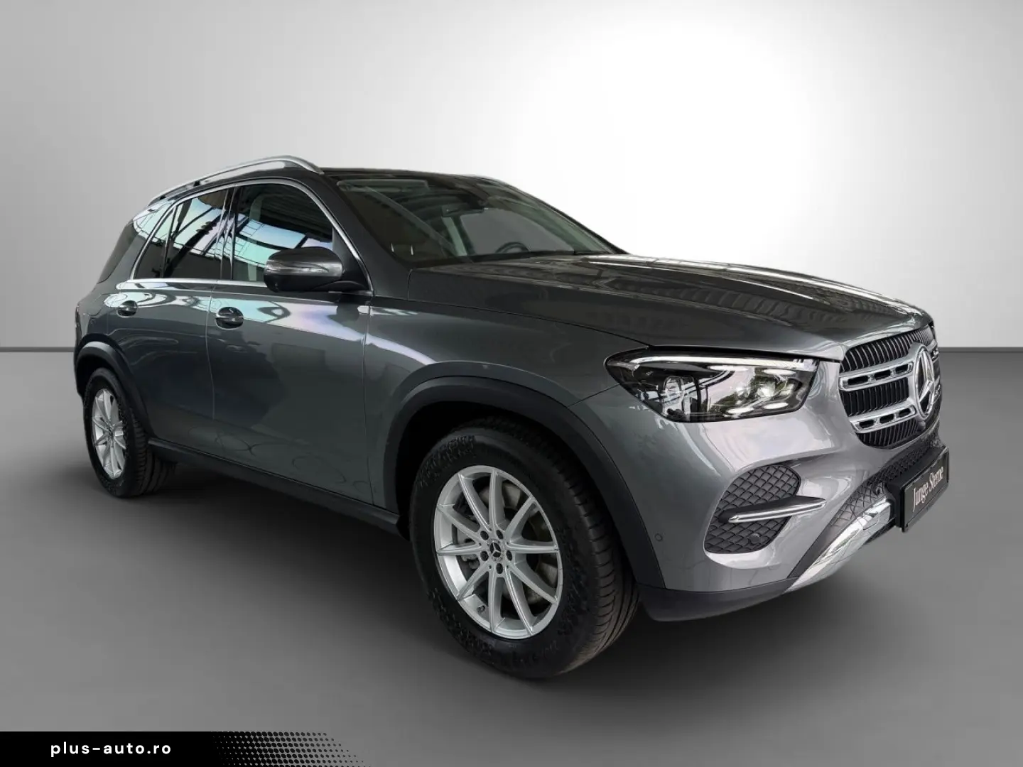 MERCEDES-BENZ GLE 400 e 4M Pano HUD Airmatic Distro AHK 360