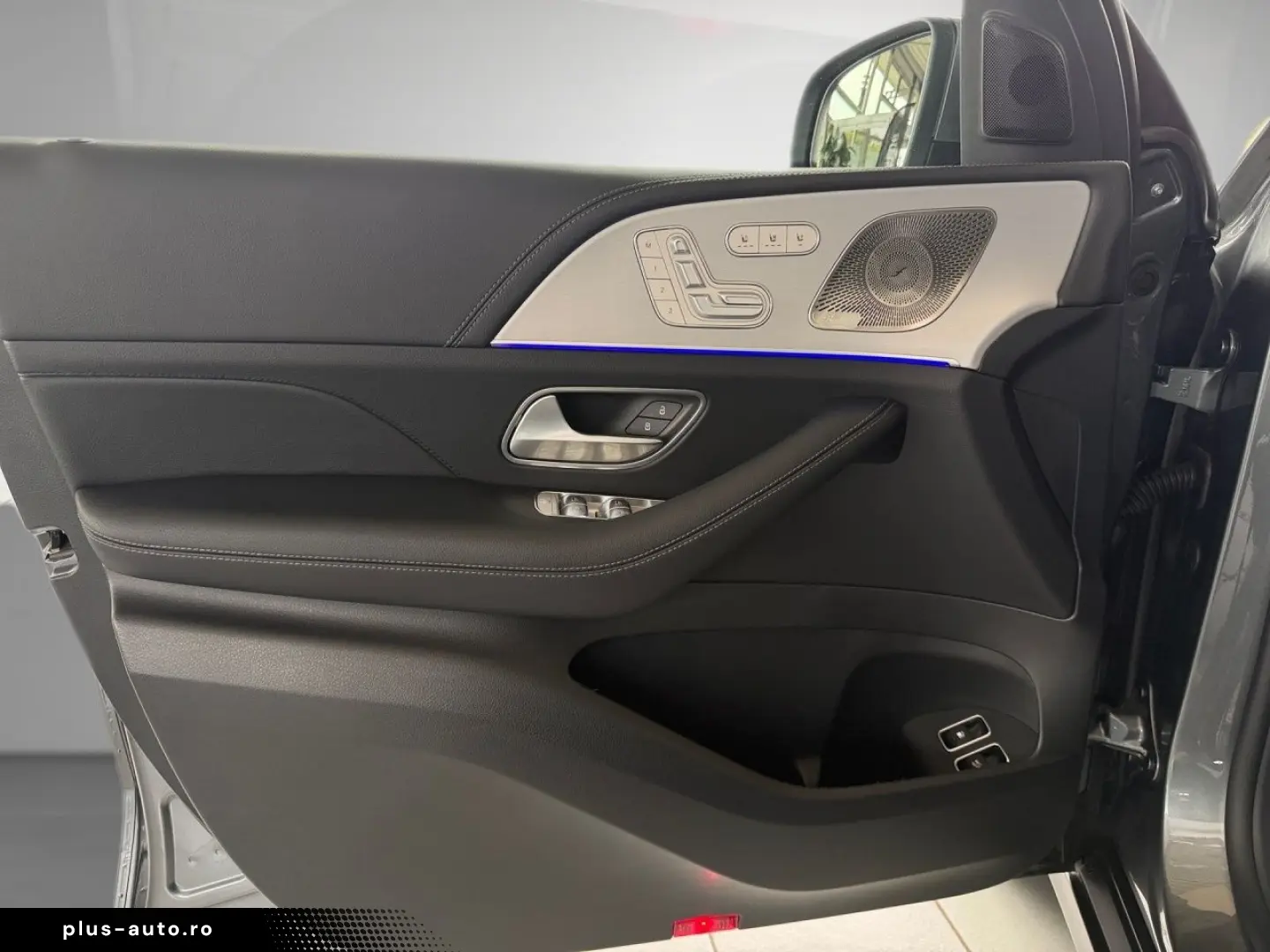 MERCEDES-BENZ GLE 400 e 4M Pano HUD Airmatic Distro AHK 360