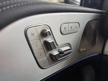 MERCEDES-BENZ GLE 400 e 4M Pano HUD Airmatic Distro AHK 360