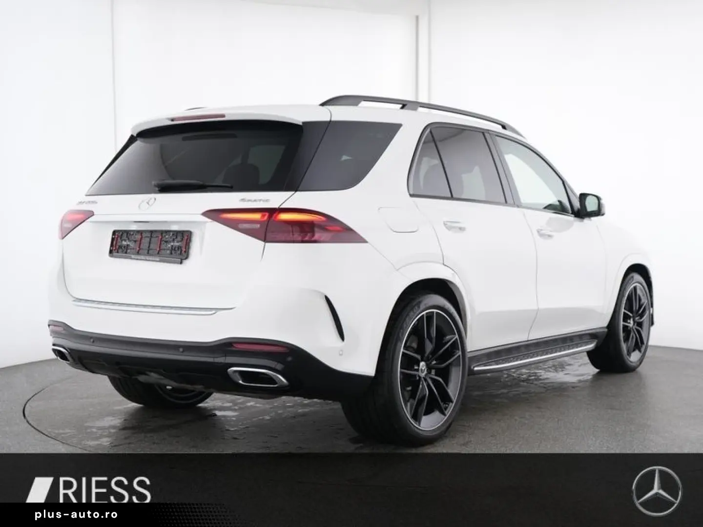 MERCEDES-BENZ GLE 400 e 4M AMG Sport Night Distr Pano AHK 22