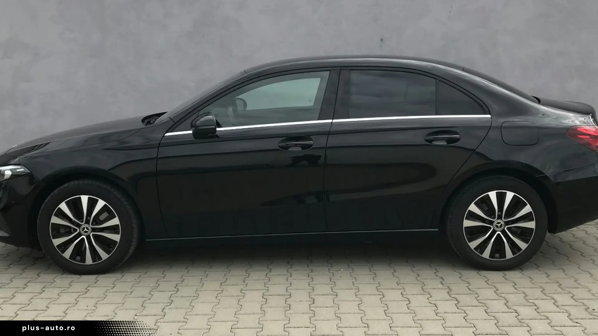 Mercedes-Benz A 250 e 8G-DCT Style