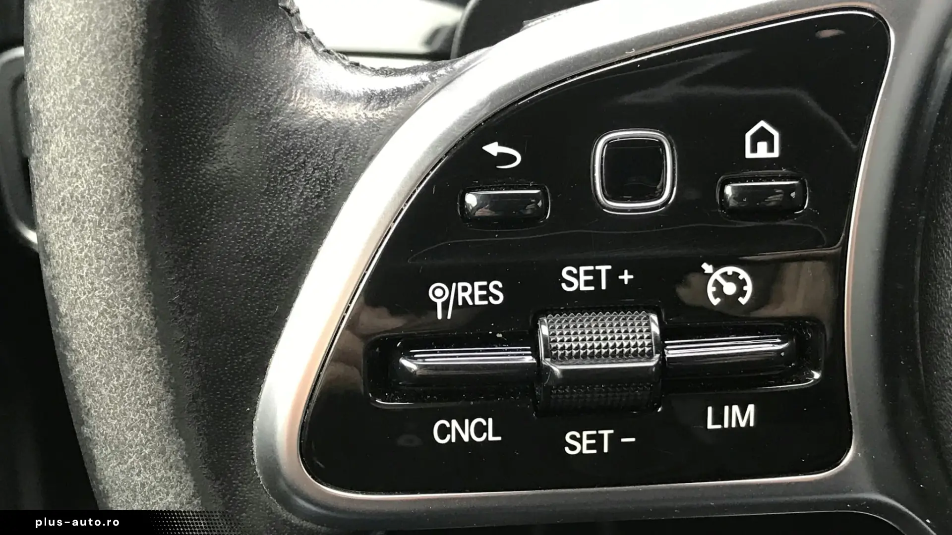 Mercedes-Benz A 250 e 8G-DCT Style