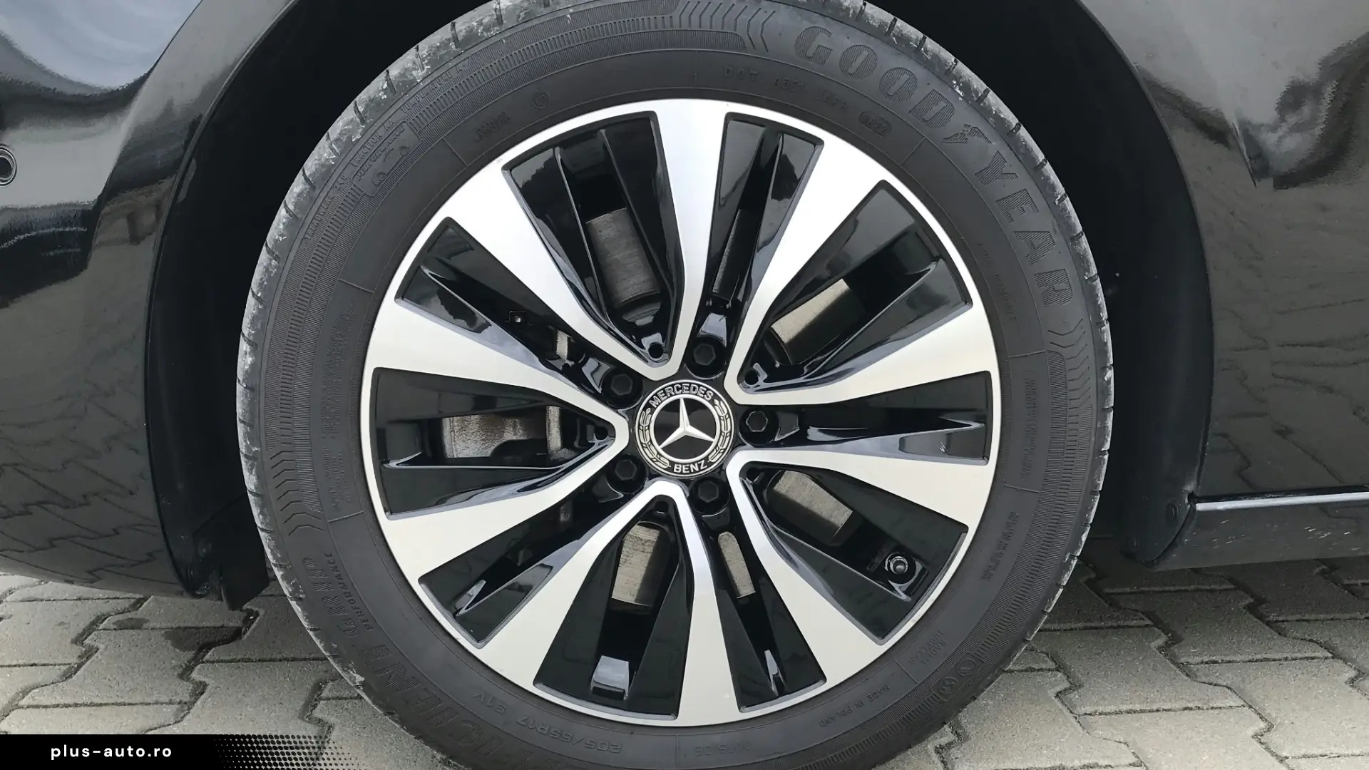 Mercedes-Benz A 250 e 8G-DCT Style