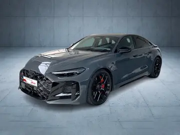 Audi RS 5 Limuzină - HUD - B&O - MY2026
