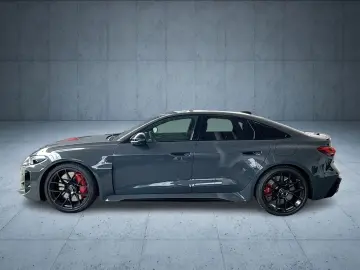 Audi RS 5 Limuzină - HUD - B&O - MY2026