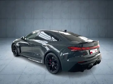 Audi RS 5 Limuzină - HUD - B&O - MY2026