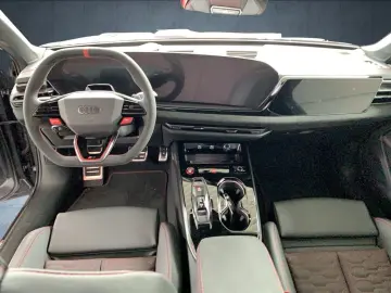 Audi RS 5 Limuzină - HUD - B&O - MY2026
