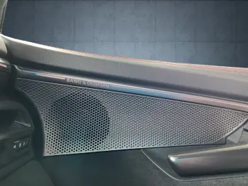 Audi RS 5 Limuzină - HUD - B&O - MY2026