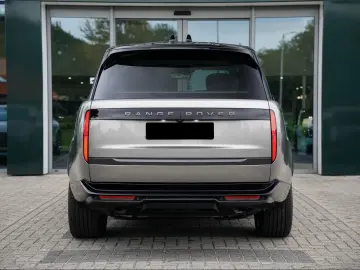 Land Rover Range Rover P550e PHEV Autobiography