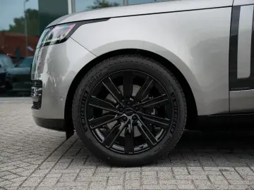 Land Rover Range Rover P550e PHEV Autobiography