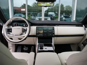 Land Rover Range Rover P550e PHEV Autobiography