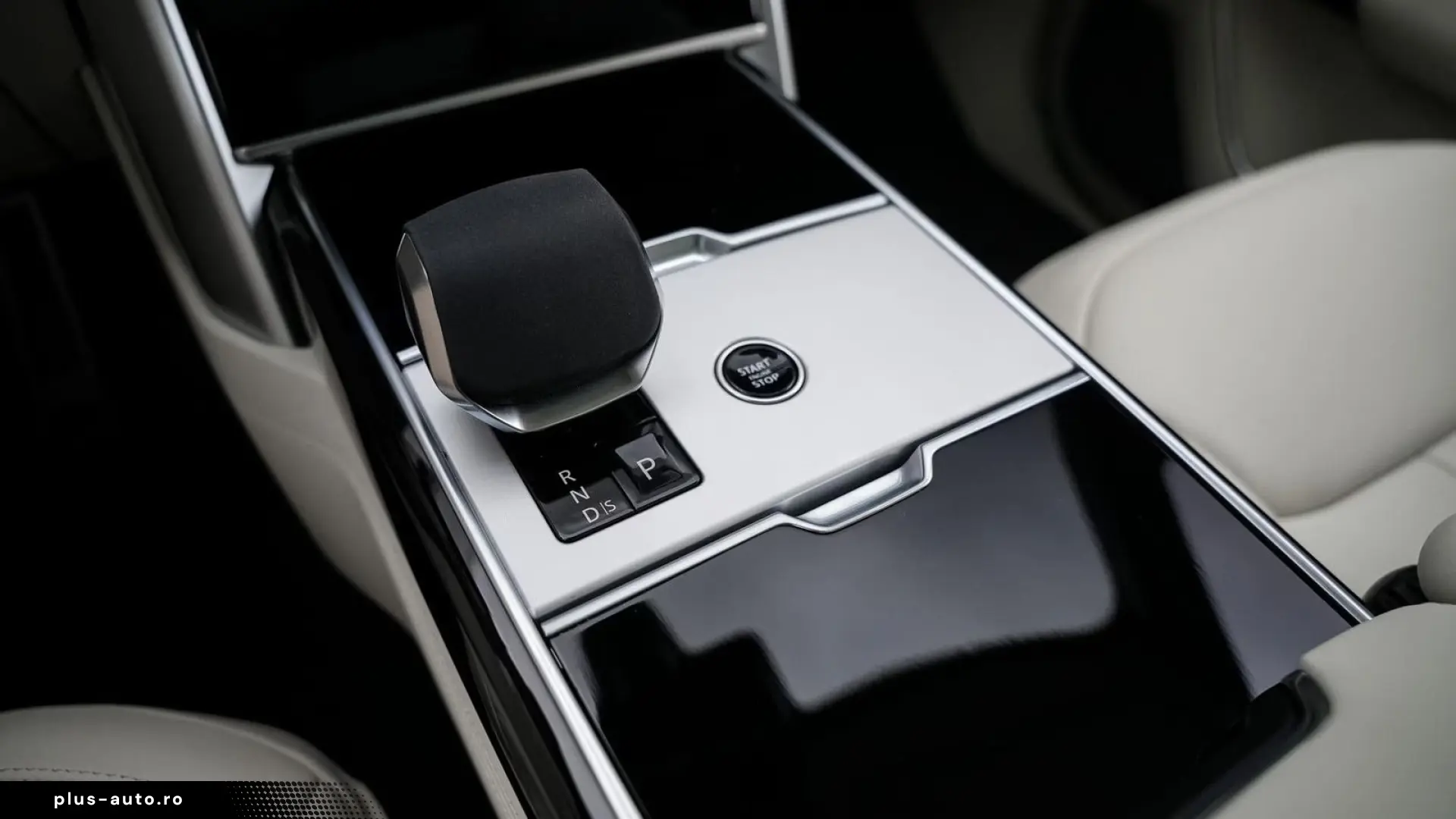 Land Rover Range Rover P550e PHEV Autobiography