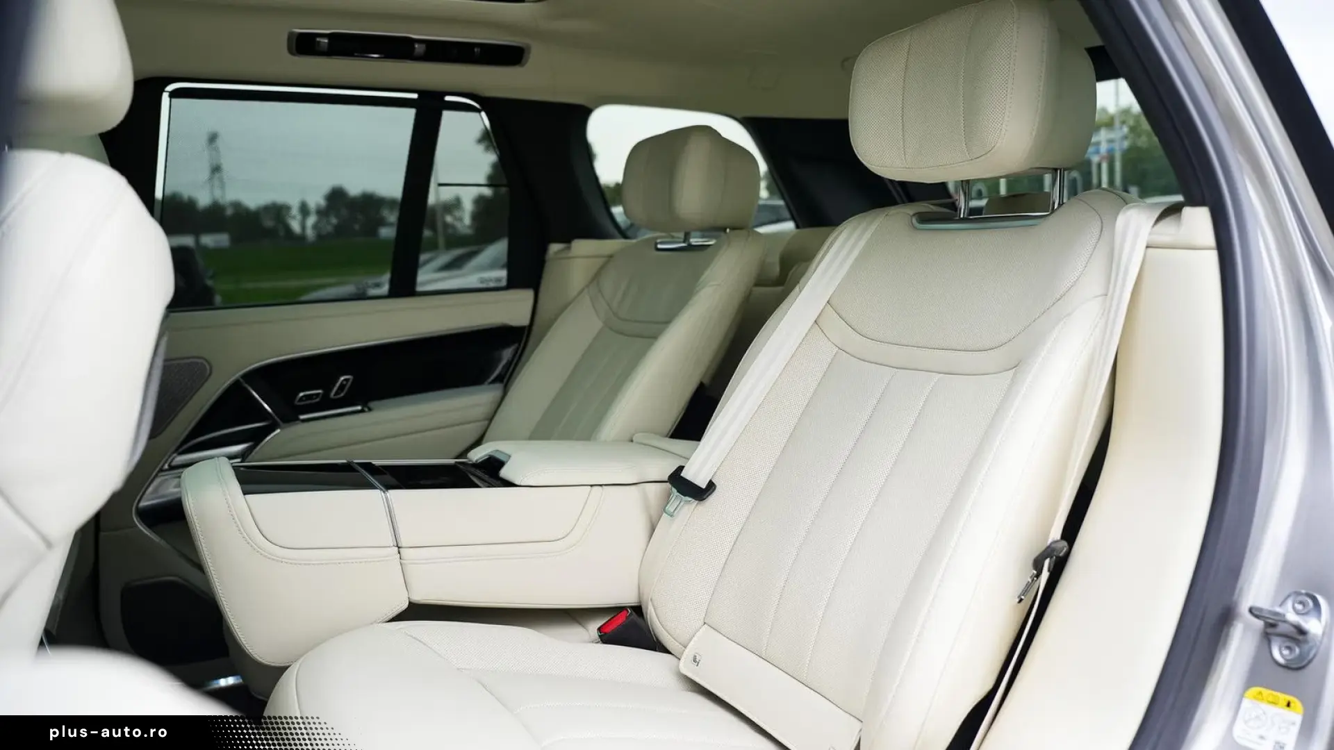 Land Rover Range Rover P550e PHEV Autobiography