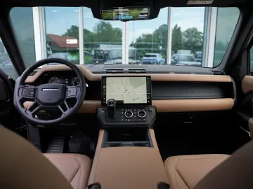 Land Rover Defender 110 P300e Dynamic - MY2026