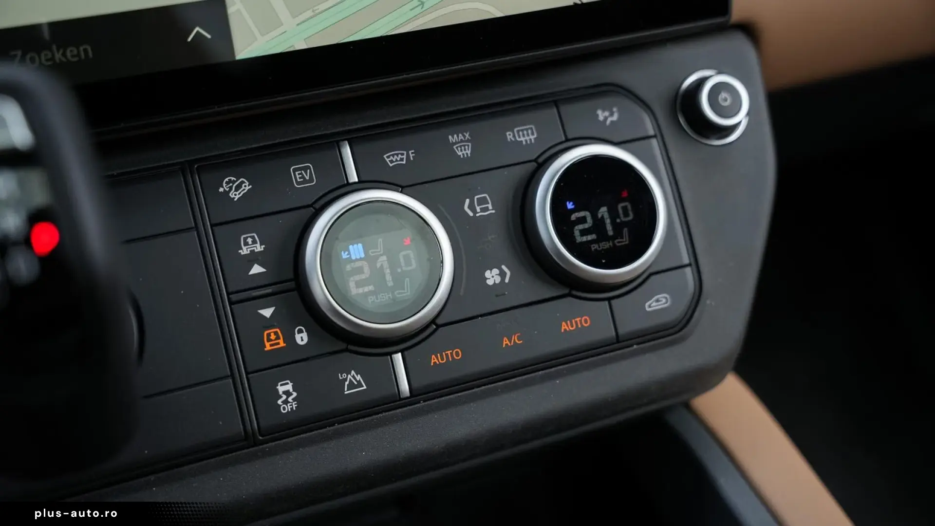 Land Rover Defender 110 P300e Dynamic - MY2026