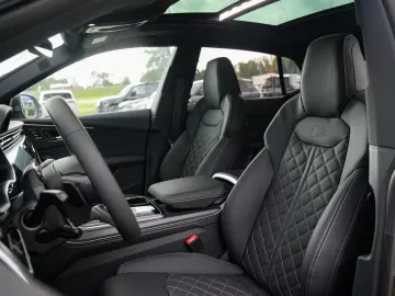 Audi Q8 60 e-TFSI Quattro S Line Competition PHEV