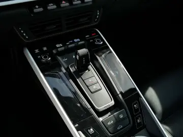 Porsche 911 Carrera GTS Hybrid 992.2 - MY2026